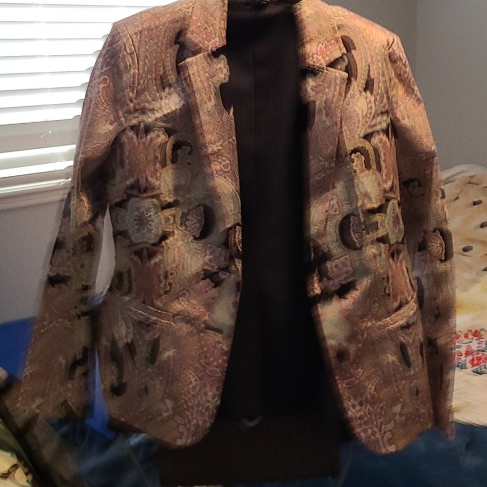 Jacket paperwhite